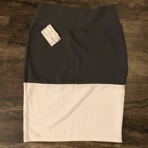 NWT Lularoe Cassie size L skirt